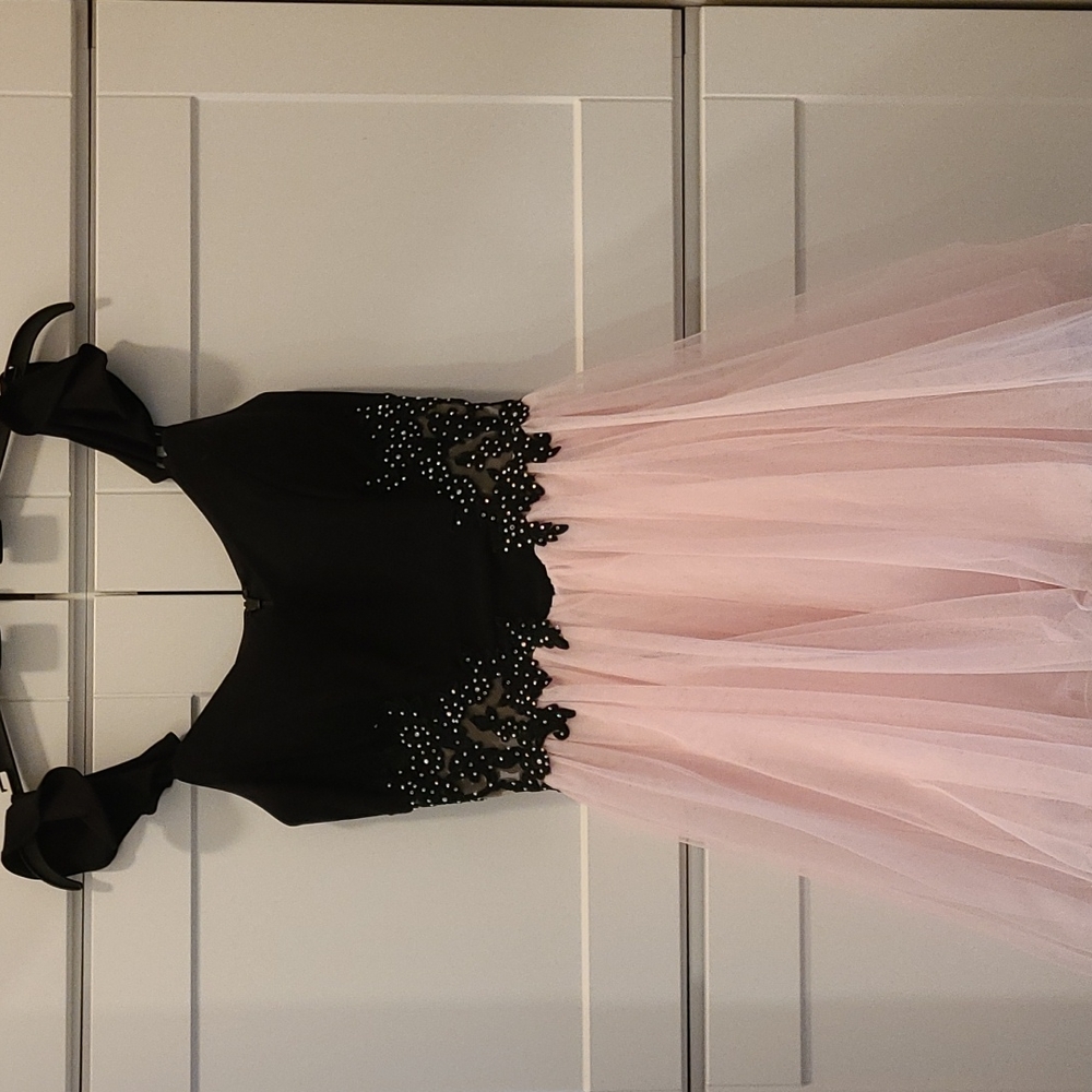 Windsor homecoming dress